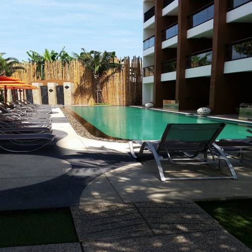 Playa de Kata Tailandia Ahorros con código de descuento para hoteles en Booking.com