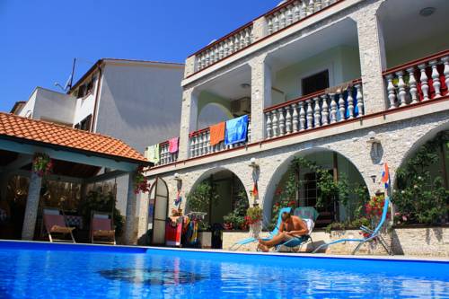 Medulin Croacia Ahorros con código de descuento para hoteles en Booking.com