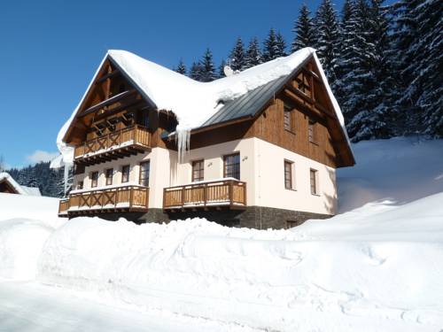 Harrachov Republica checa Ahorros con código de descuento para hoteles en Booking.com