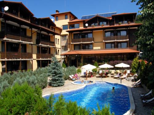 Apriltsi Bulgaria Ahorros con código de descuento para hoteles en Booking.com