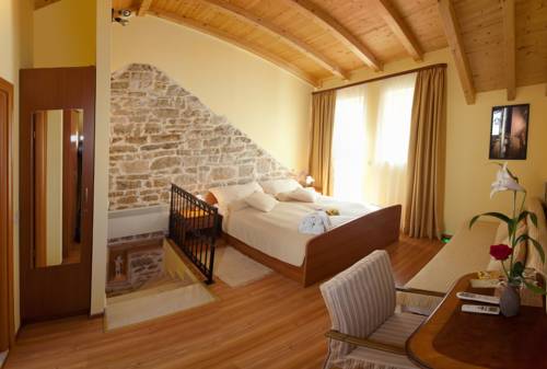 División Croacia Ahorros con código de descuento para hoteles en Booking.com