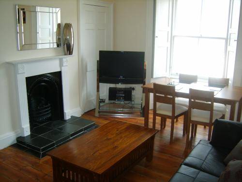 Edinburgh United Kingdom Hotel Discount Code Savings Booking.com